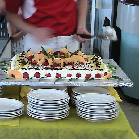 Hotel Universo Rimini Eksteriør billede