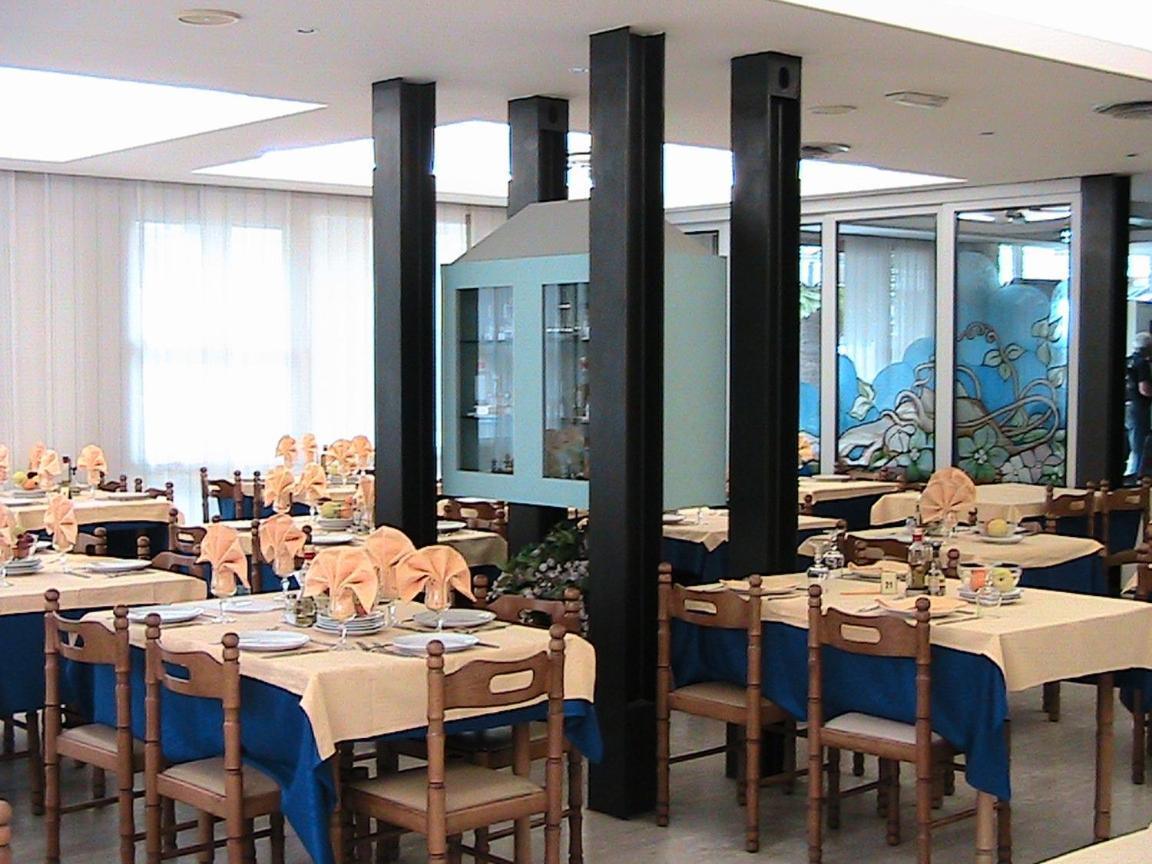 Hotel Universo Rimini Eksteriør billede