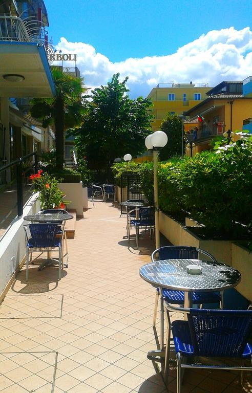 Hotel Universo Rimini Eksteriør billede